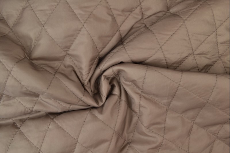 Quilted lining 69 taupe