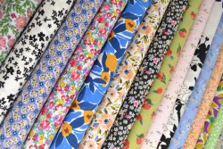 Cotton Poplin Prints flowered 4/4