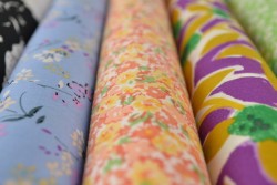 Cotton Poplin Prints flowered 4/4
