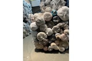 Stock faux fur fabrics 5.000 KG