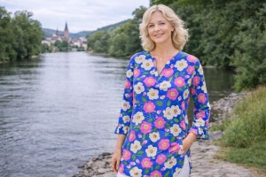 Cotton Poplin Prints flowered 4/4