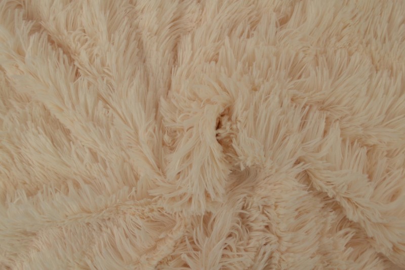 Plush 22 champagne