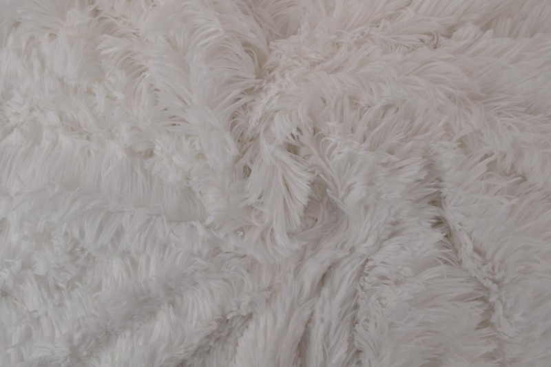 Plush 00 white