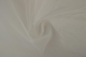 Tulle 02 off-white