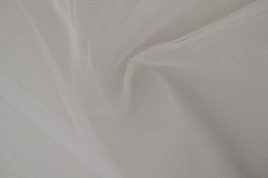 Soft Tulle 00 white