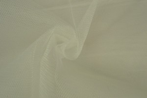 Tulle 02 off-white